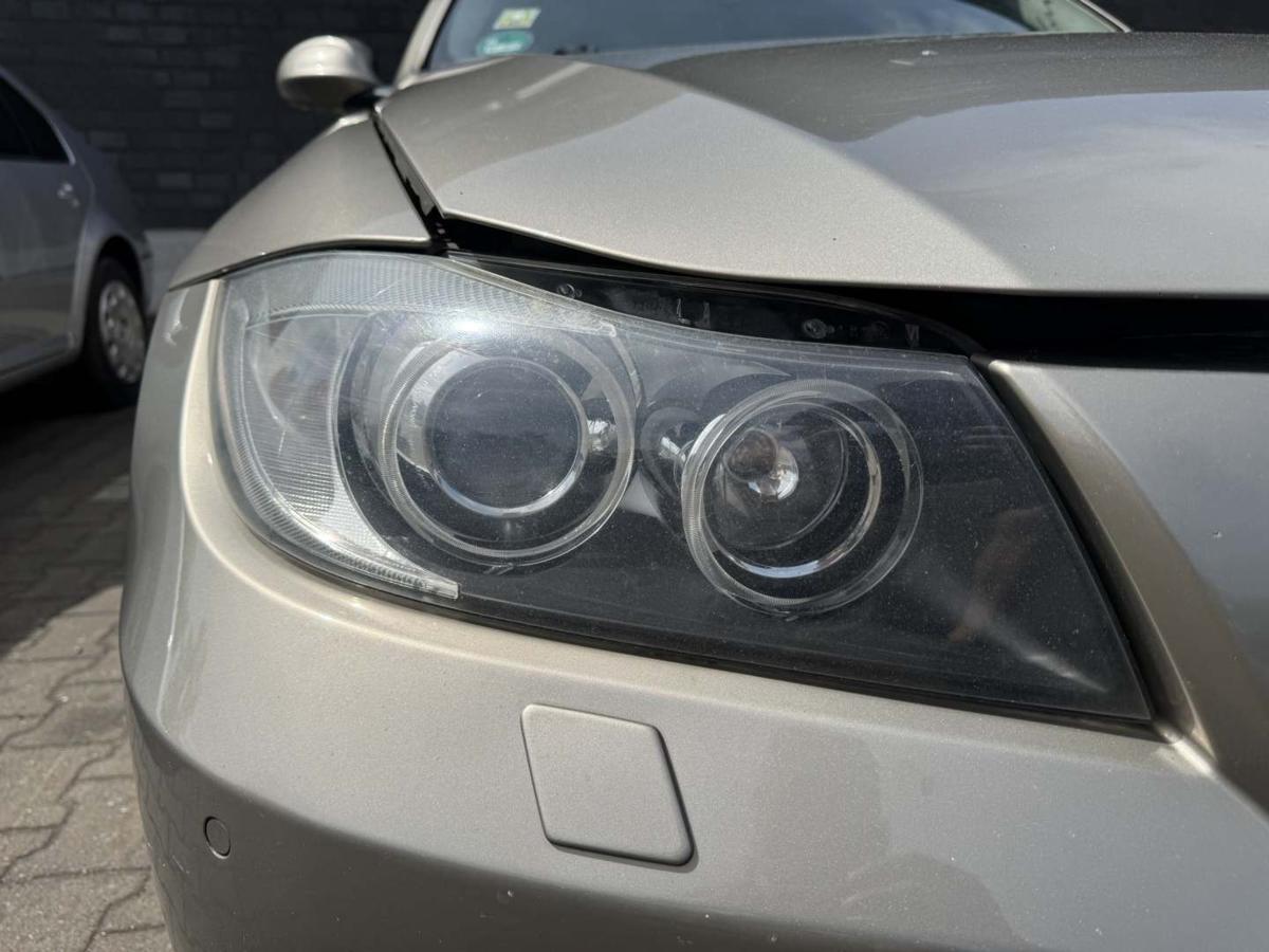 BMW 3er E91 original Xenonscheinwerfer vorn rechts Bj.2008